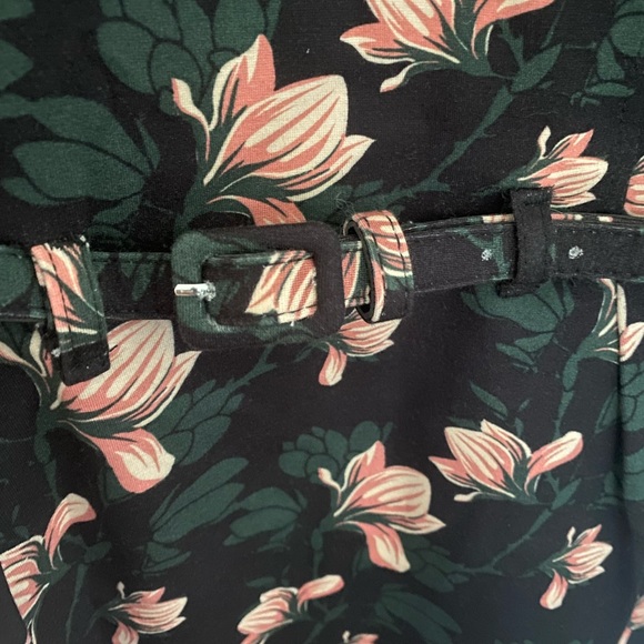 Four Funky Flavours Fitted Magnolia Dress - Picture 5 of 14